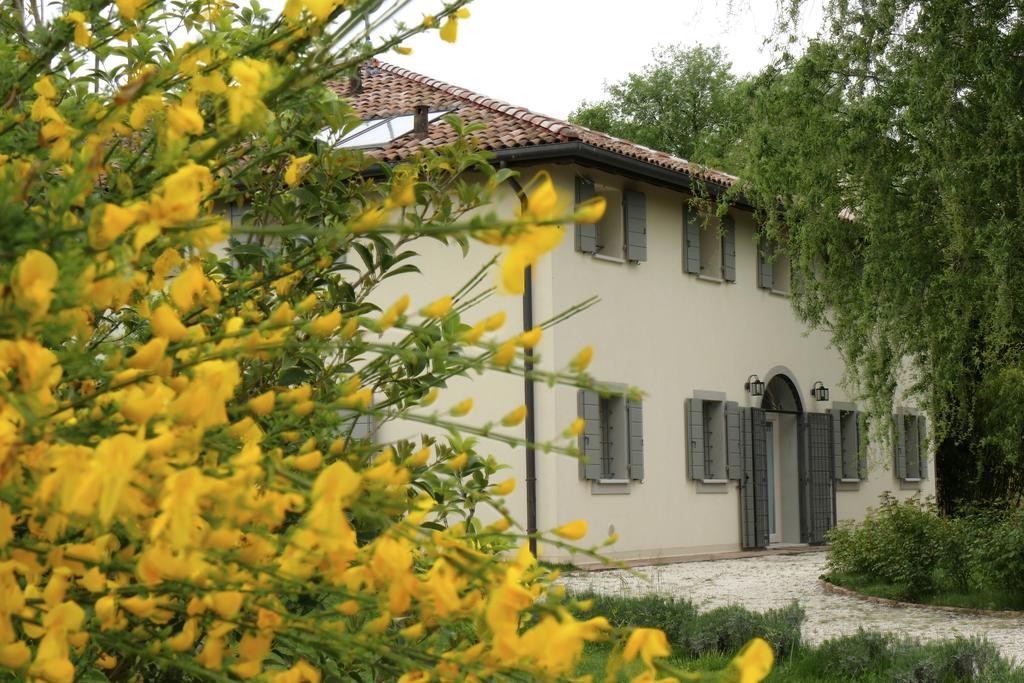 Locanda Del Toro Otel Calderara di Reno Dış mekan fotoğraf