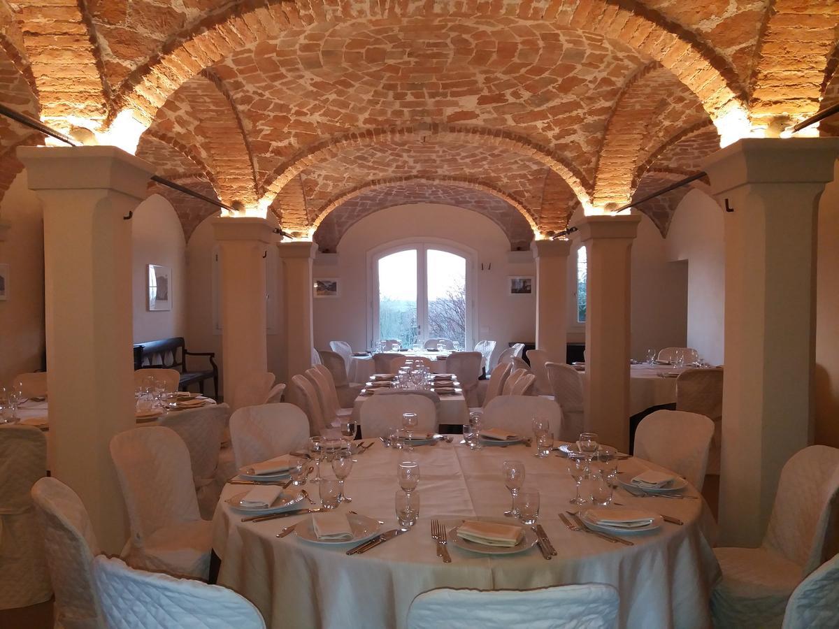 Locanda Del Toro Otel Calderara di Reno Dış mekan fotoğraf